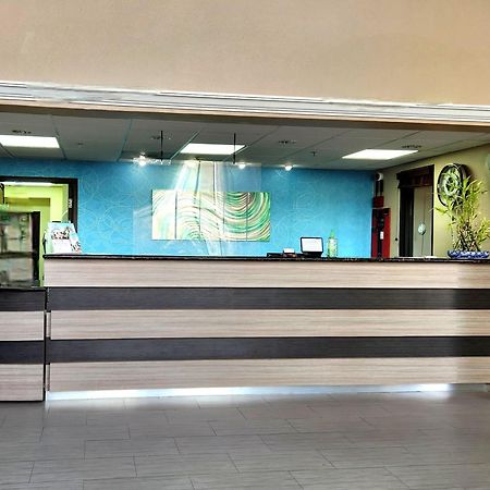 Days Inn & Suites By Wyndham Sam Houston Tollway Jersey Village Εξωτερικό φωτογραφία