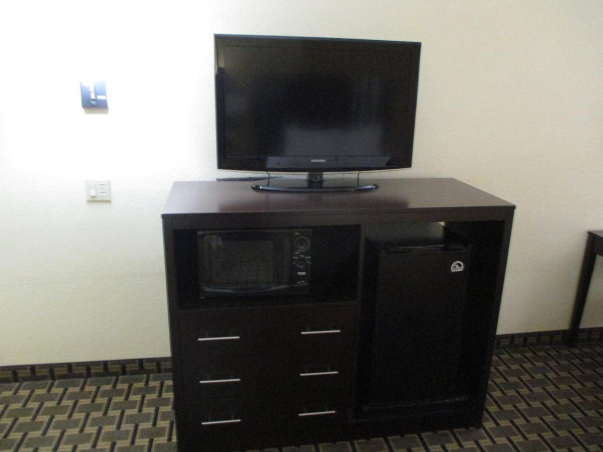 Days Inn & Suites By Wyndham Sam Houston Tollway Jersey Village Εξωτερικό φωτογραφία