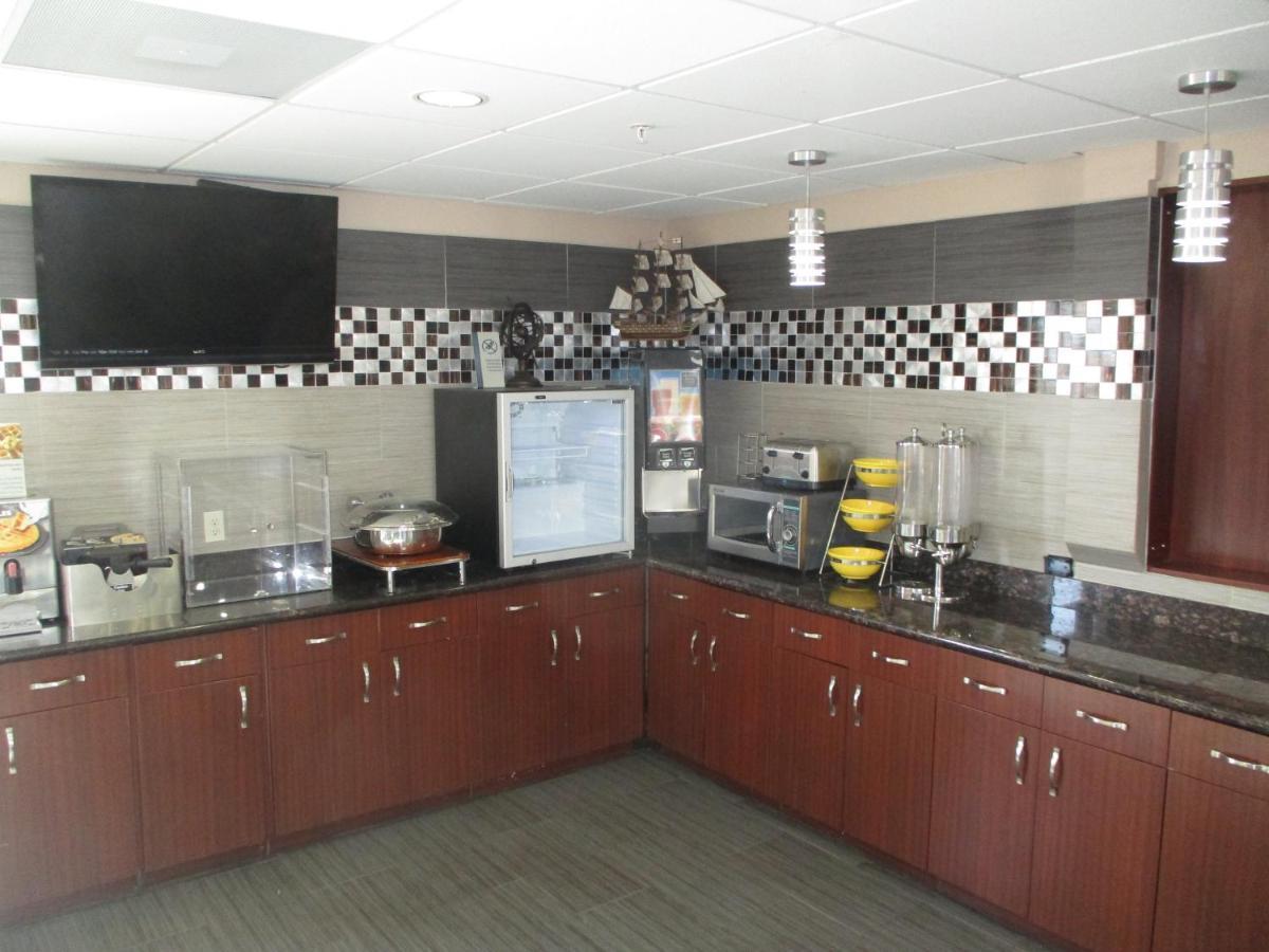 Days Inn & Suites By Wyndham Sam Houston Tollway Jersey Village Εξωτερικό φωτογραφία