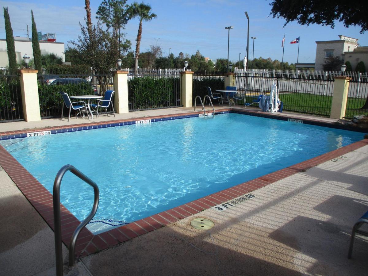 Days Inn & Suites By Wyndham Sam Houston Tollway Jersey Village Εξωτερικό φωτογραφία
