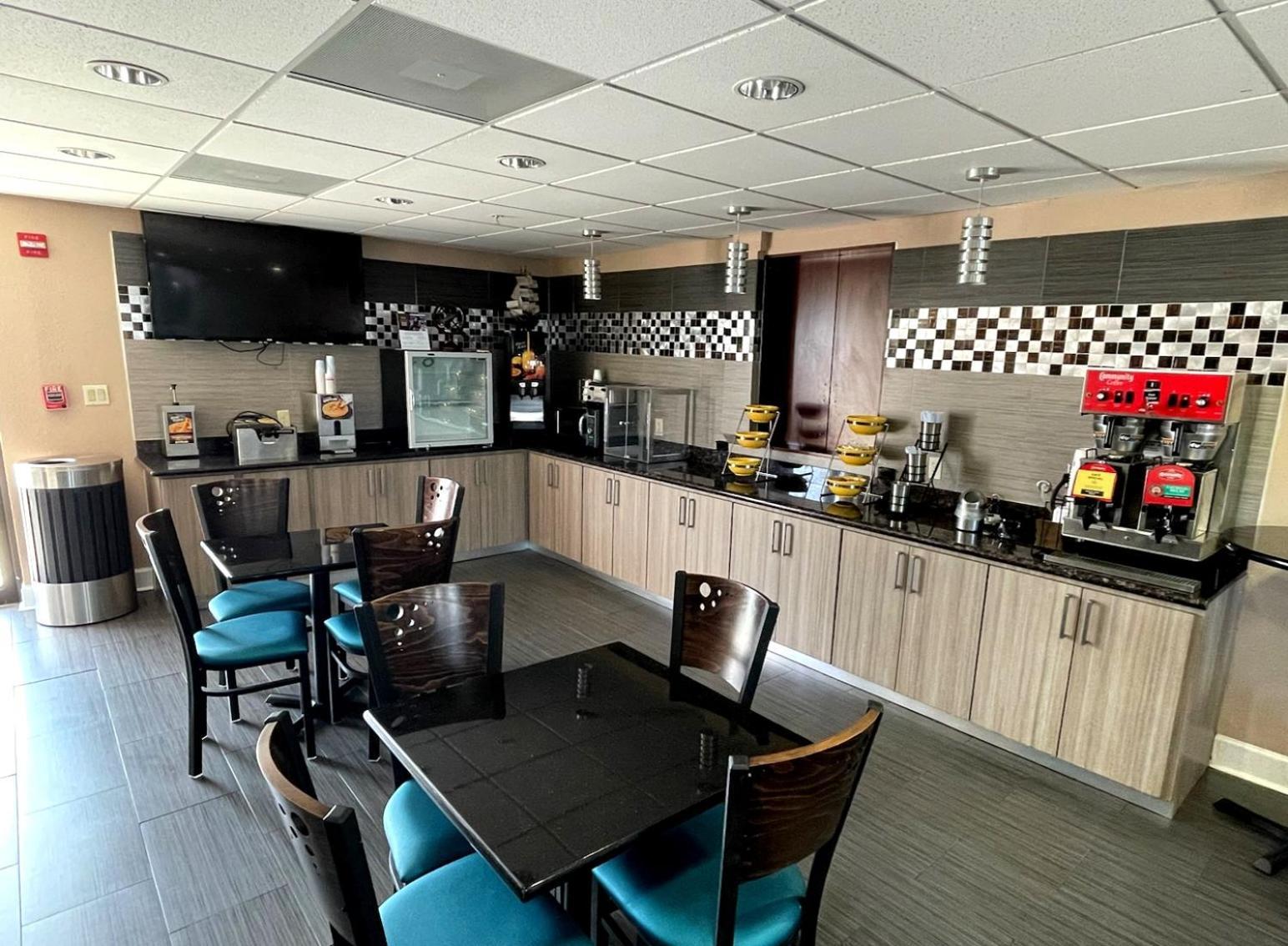 Days Inn & Suites By Wyndham Sam Houston Tollway Jersey Village Εξωτερικό φωτογραφία