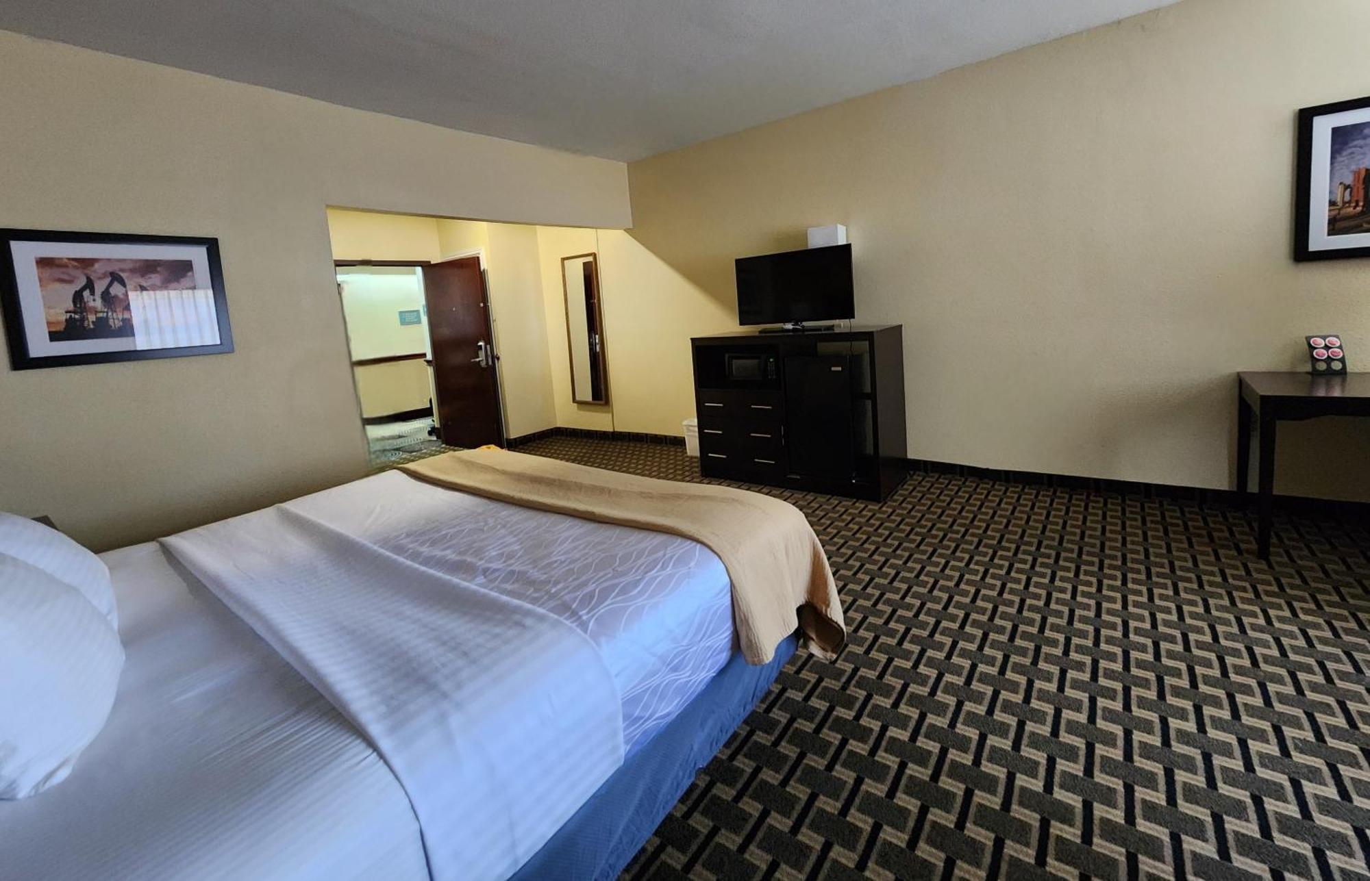 Days Inn & Suites By Wyndham Sam Houston Tollway Jersey Village Εξωτερικό φωτογραφία