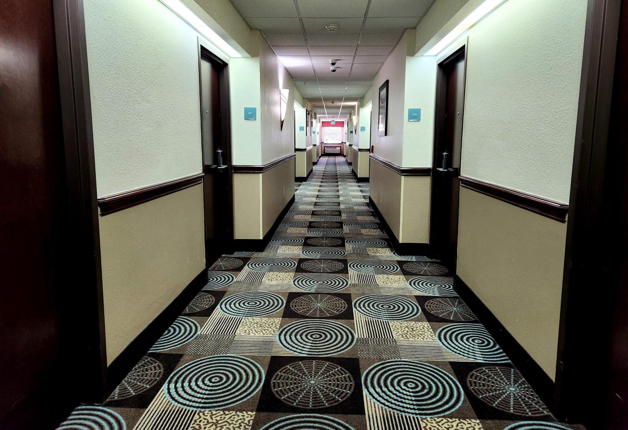 Days Inn & Suites By Wyndham Sam Houston Tollway Jersey Village Εξωτερικό φωτογραφία