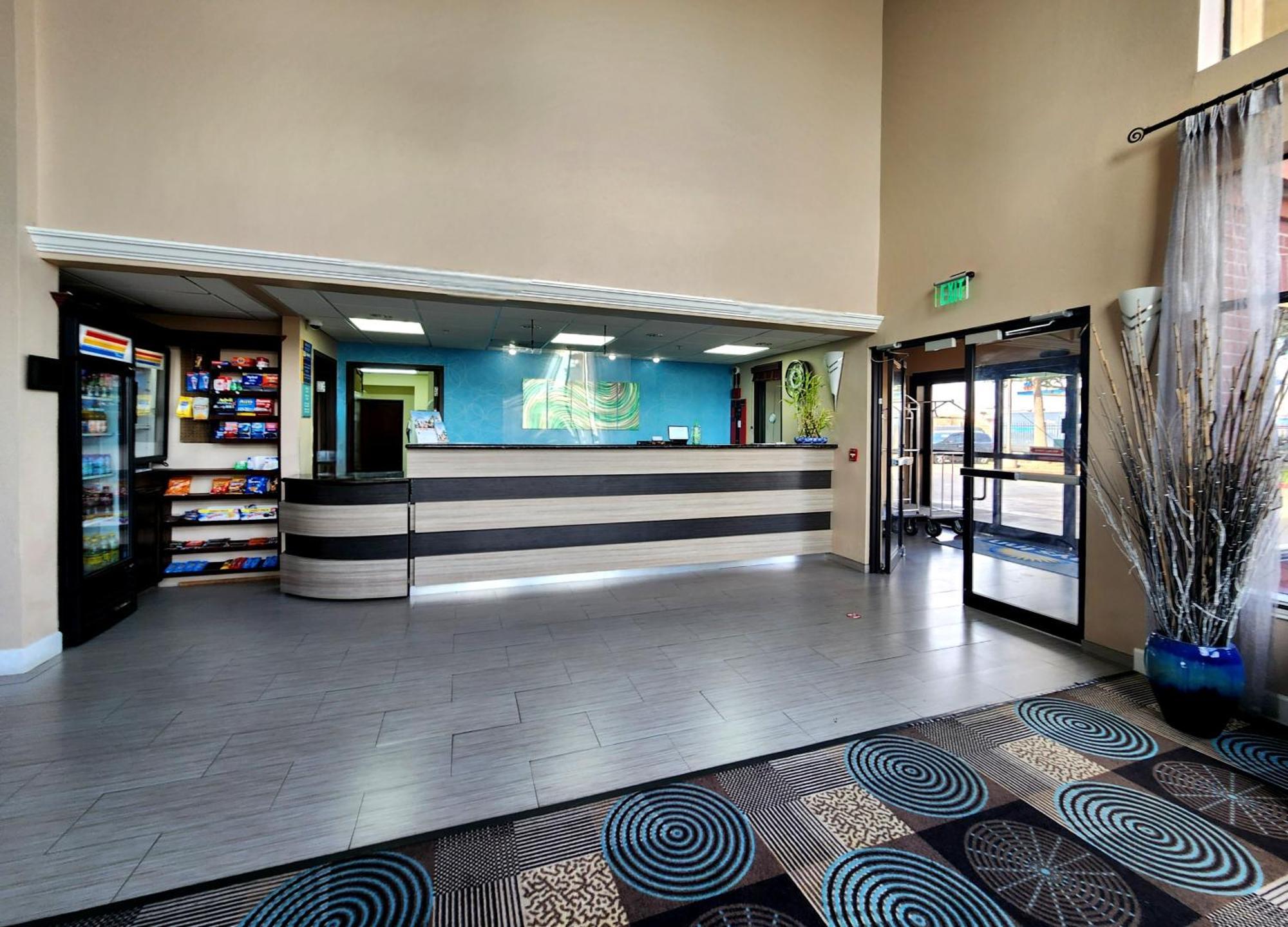 Days Inn & Suites By Wyndham Sam Houston Tollway Jersey Village Εξωτερικό φωτογραφία