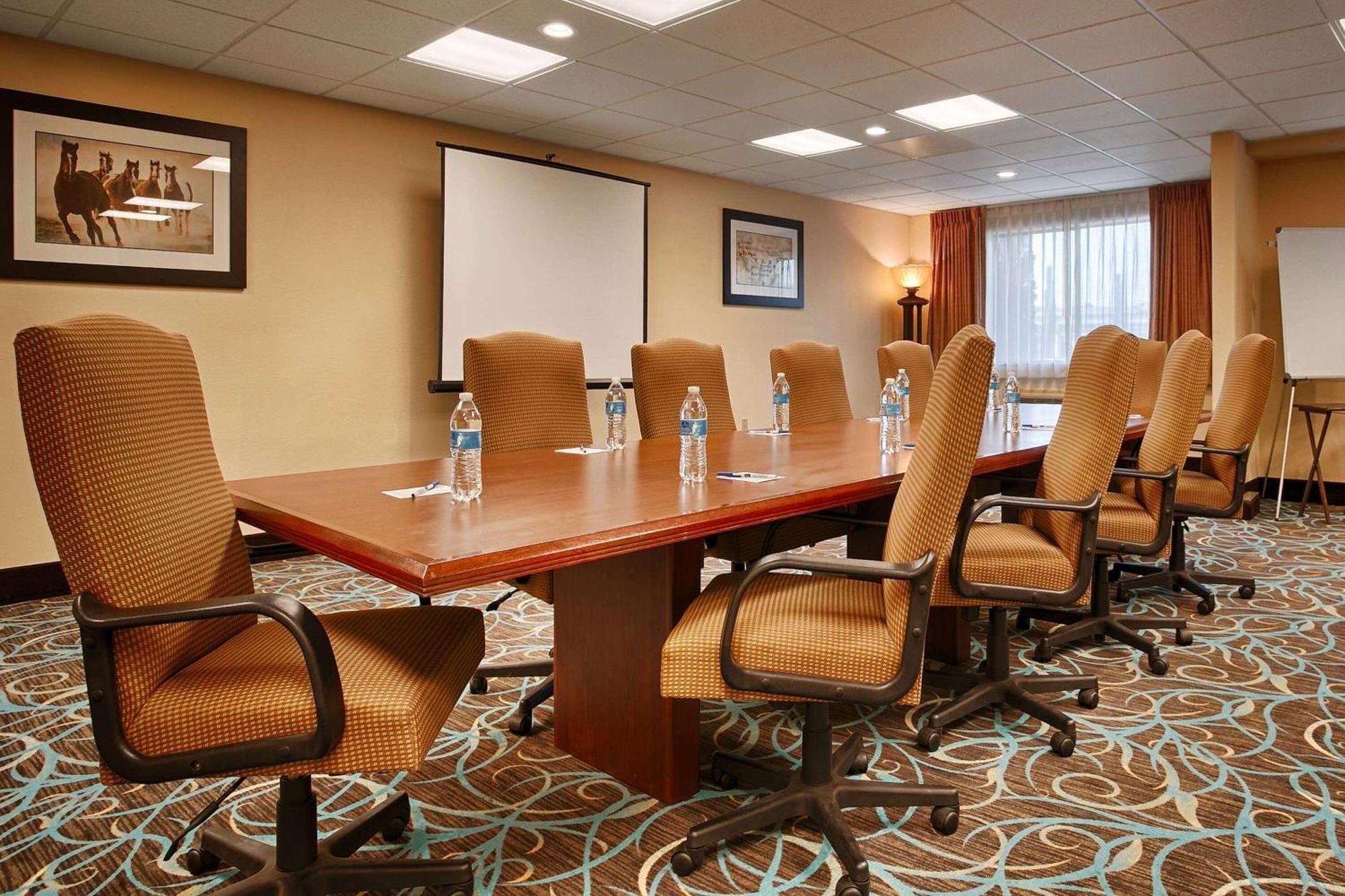 Days Inn & Suites By Wyndham Sam Houston Tollway Jersey Village Εξωτερικό φωτογραφία