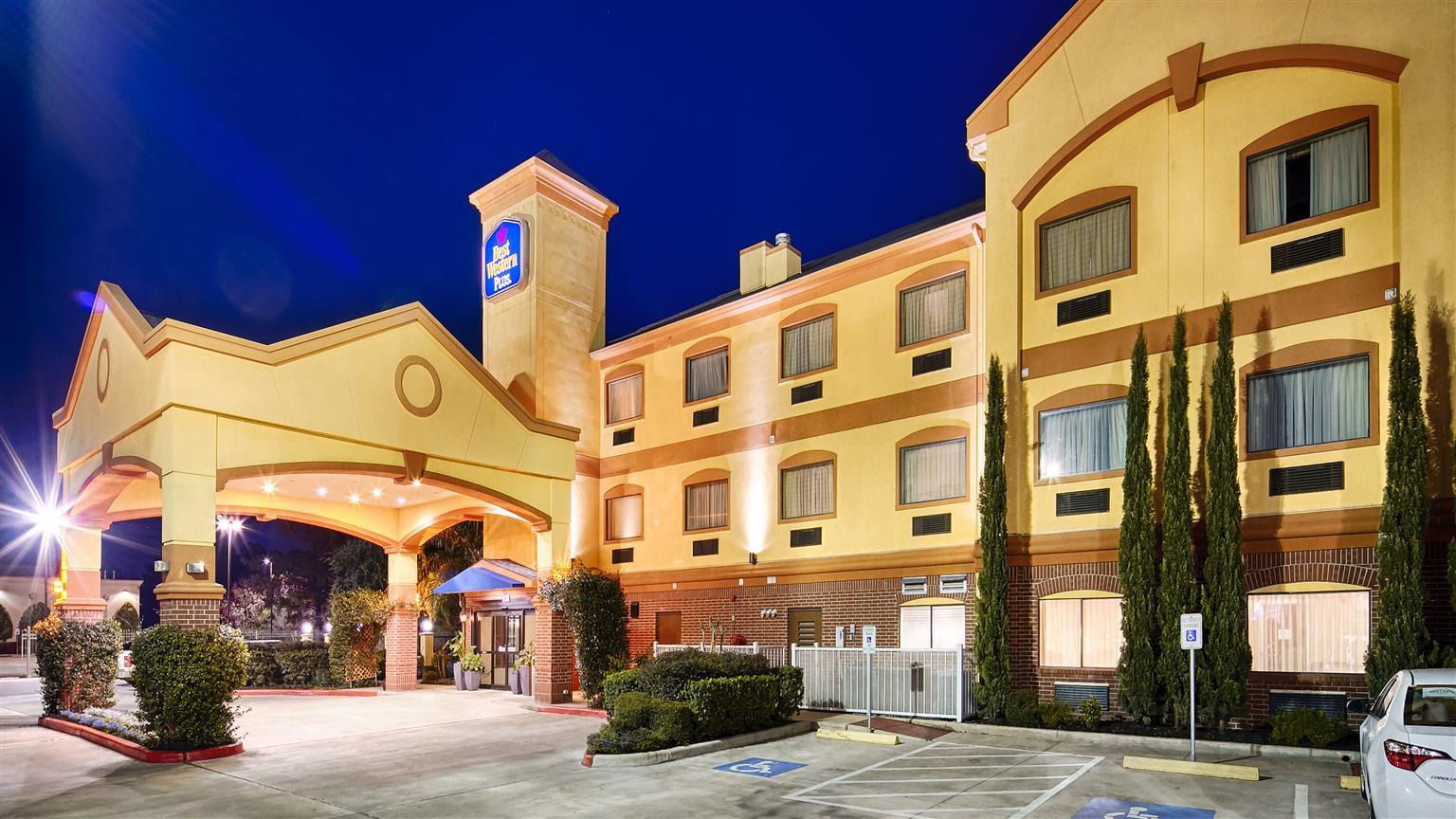 Days Inn & Suites By Wyndham Sam Houston Tollway Jersey Village Εξωτερικό φωτογραφία